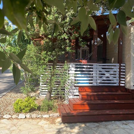 بيوغْغاد نا موغو Pine And Lavander Home المظهر الخارجي الصورة